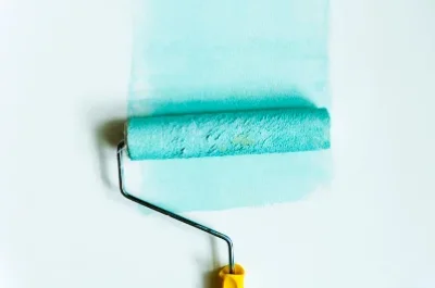 Peinture intérieure à Neffes — murs, plafonds et boiseries